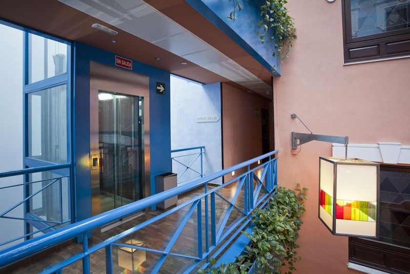 Suites Gran Via 44 - Image 7