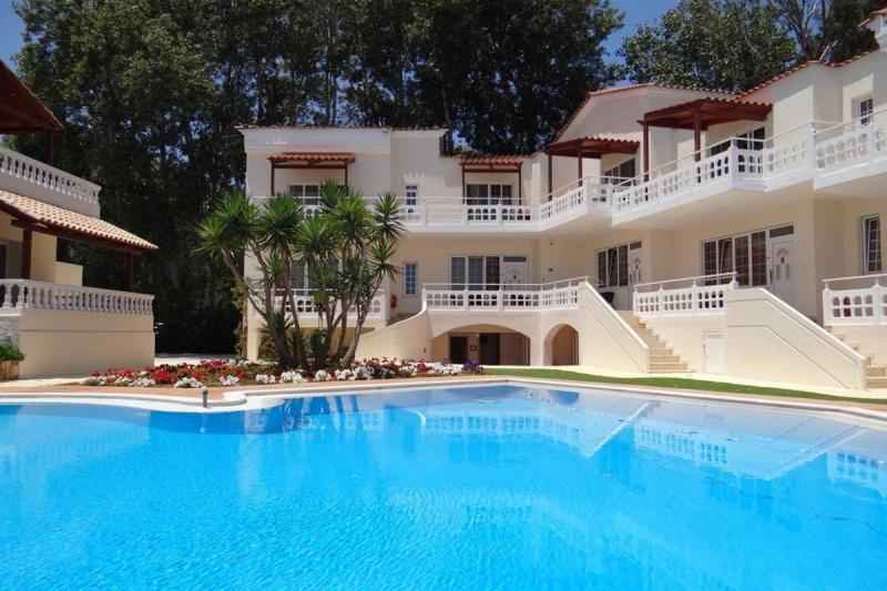 Perla Beach - Image 1
