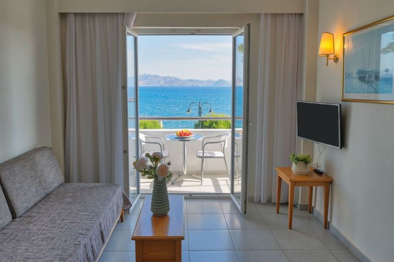 Kos Hotel Junior Suites - Image 5