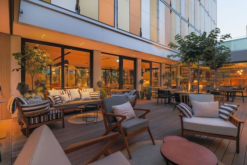 Hotel Indigo Larnaca - Image 6