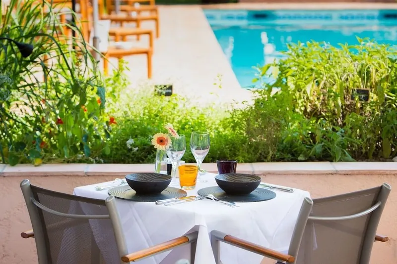 Hotel Restaurant & SPA Cantemerle