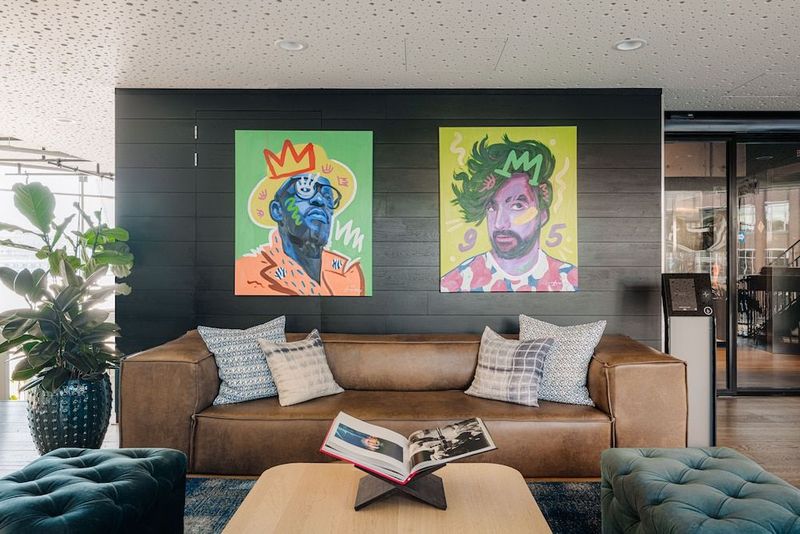 Sir Adam Hotel - Image 3