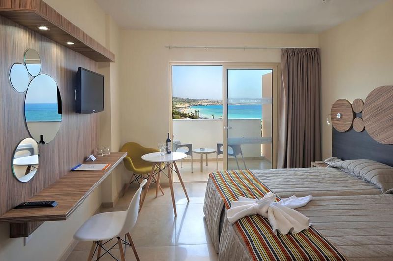 Nelia Beach Hotel & Spa - Image 4