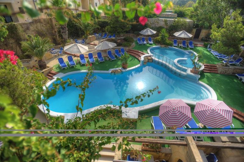Cornucopia Hotel - Image 4
