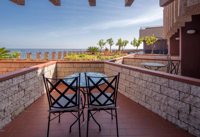 UNAHOTELS Capotaormina - Image 5