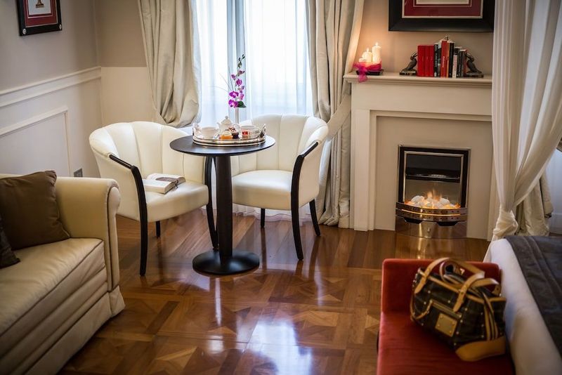 Victoria Hotel Letterario - Image 6