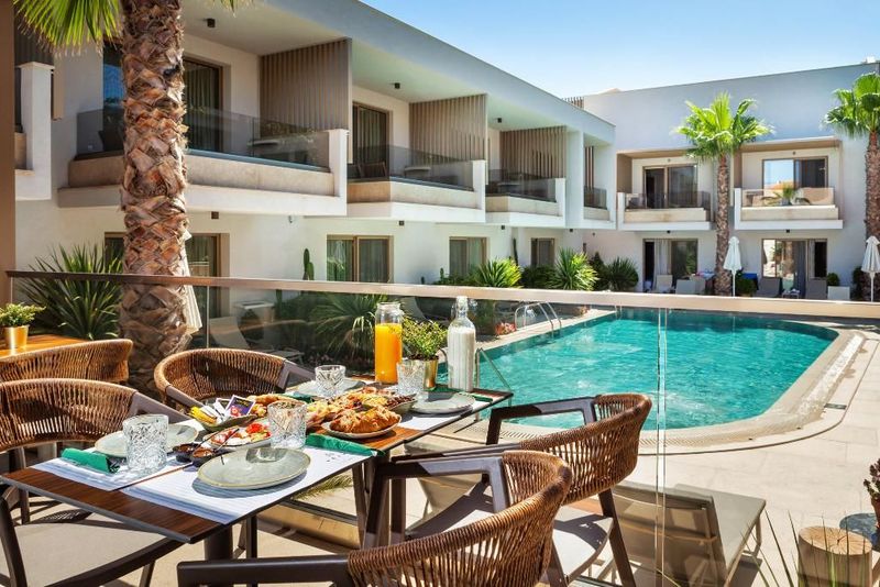 Pefki Deluxe Residences - Image 1