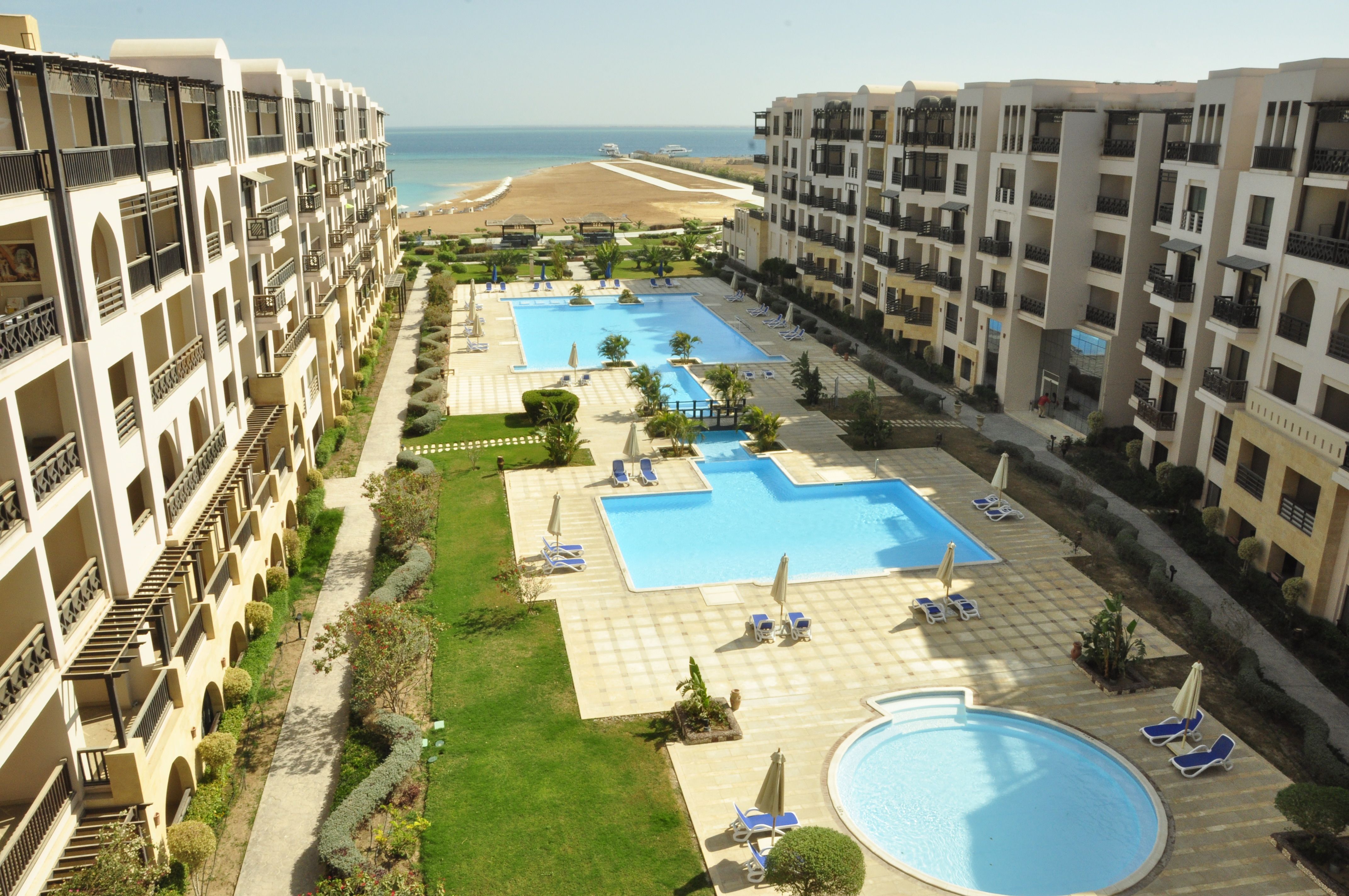Gravity Hotel Aqua Park Hurghada ligger vid havet nära Hurghada