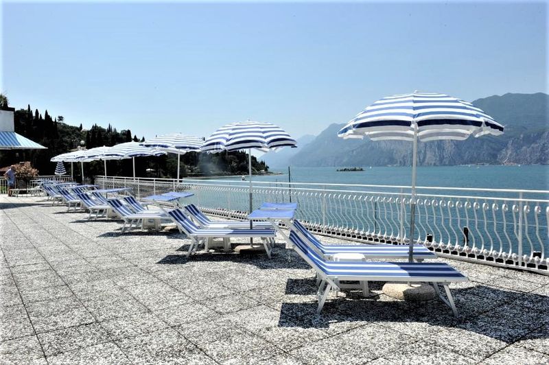 Hotel Excelsior Bay - Image 2