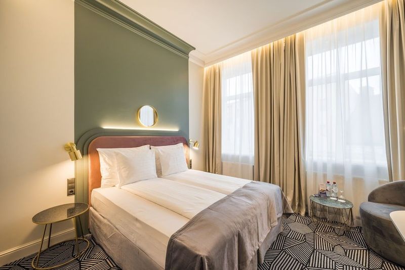Wellton Riverside Spa Hotel - Image 2