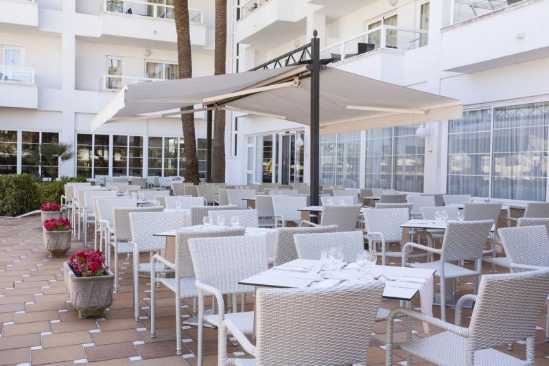 Grupotel Alcudia Suite - Image 10