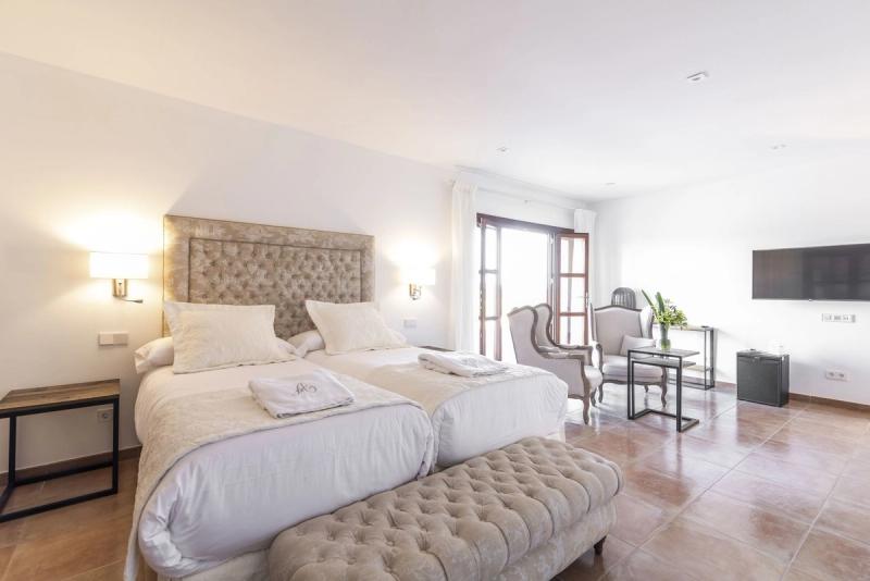 Aumallia Hotel & Spa - Image 9