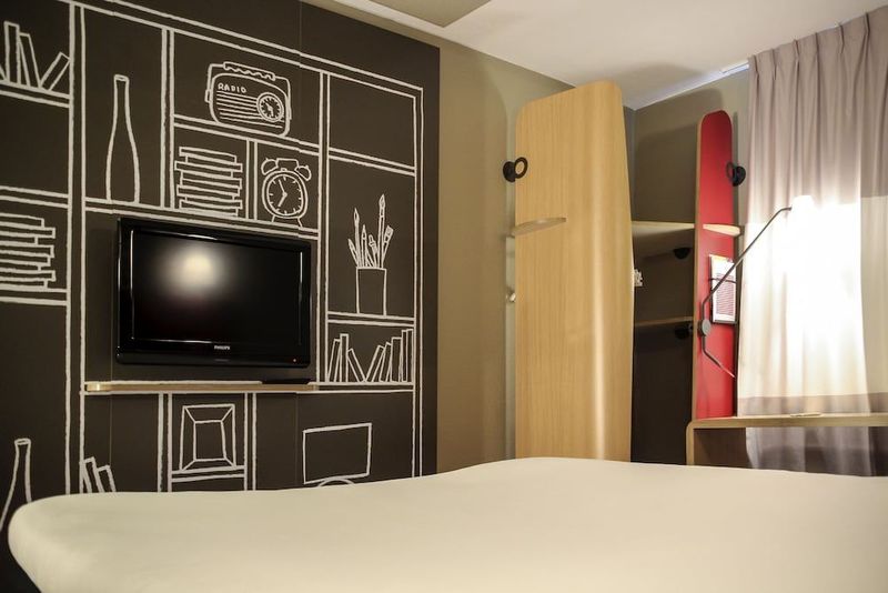 ibis London Excel Docklands - Image 4