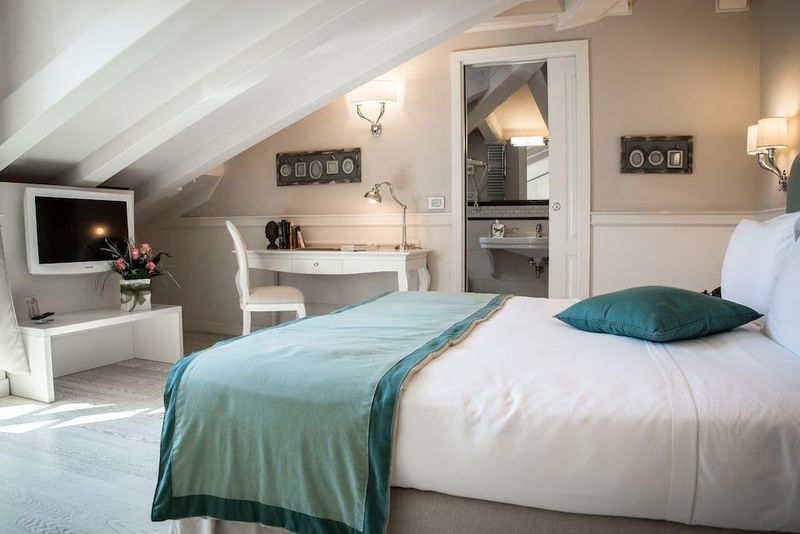 Victoria Hotel Letterario - Image 4