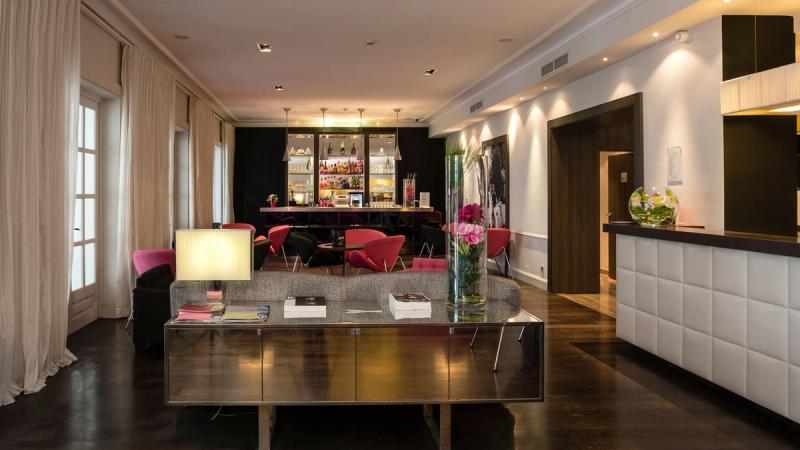 Hotel Le Canberra - Image 7