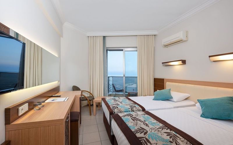Monart City Hotel - Image 3