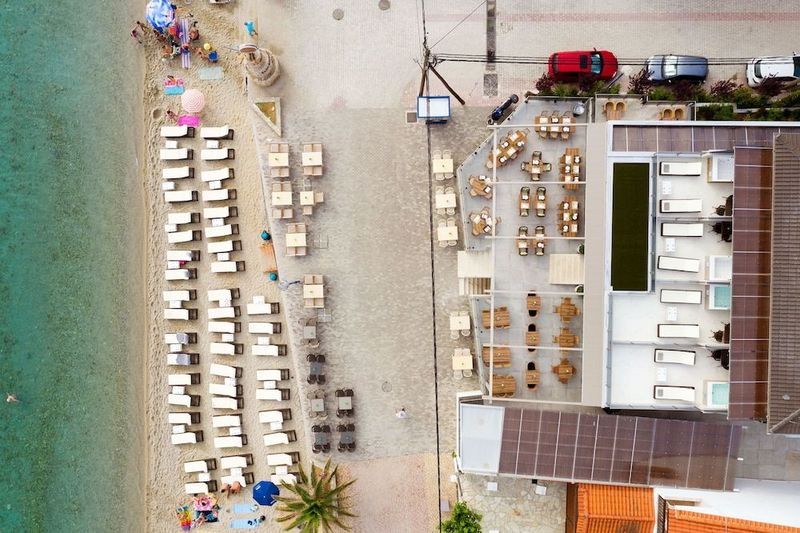 Sea Level Hotel - Image 8