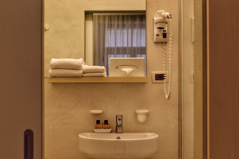 Hotel Piroscafo - Image 10