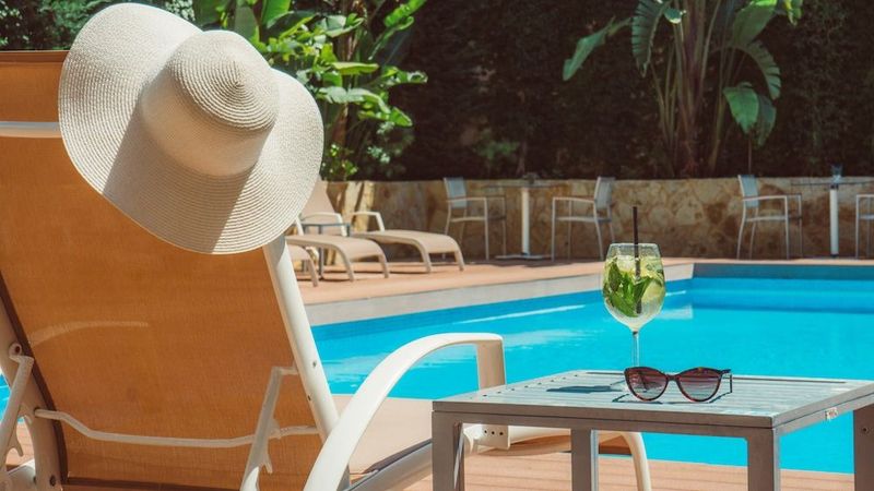 Agua Beach Hotel - Image 1