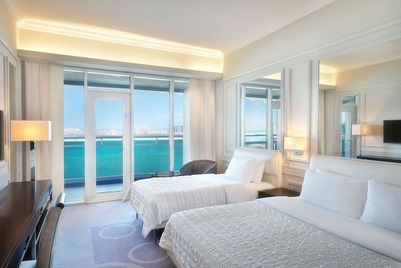 Le Meridien Mina Seyahi Beach Resort - Image 3