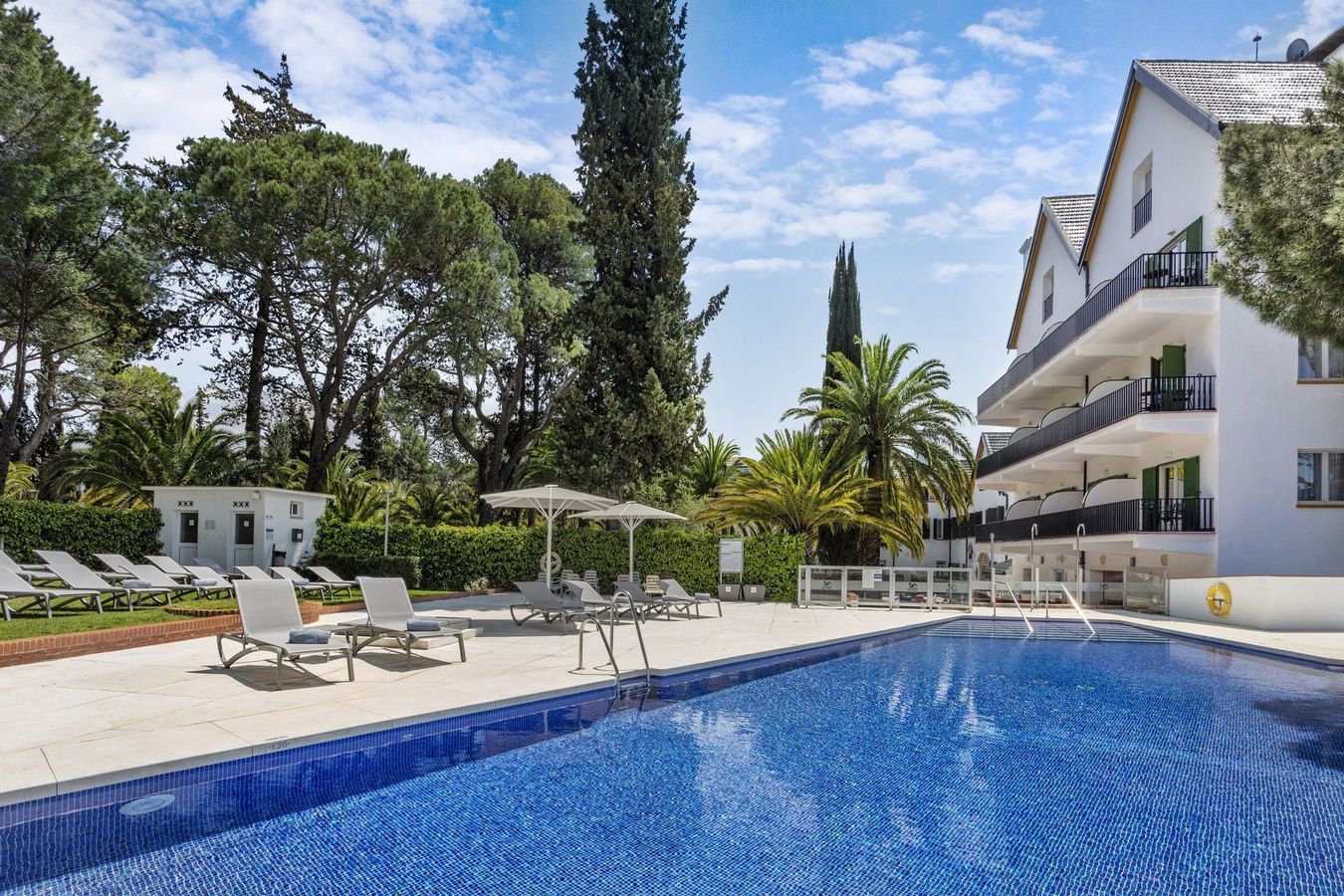 På Catalonia Reina Victoria bor du nära Rondas centrum, på ett hotell med pool och SPA.