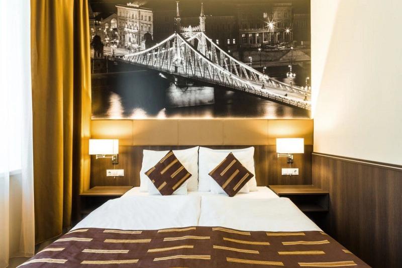 12 Revay Hotel - Image 10