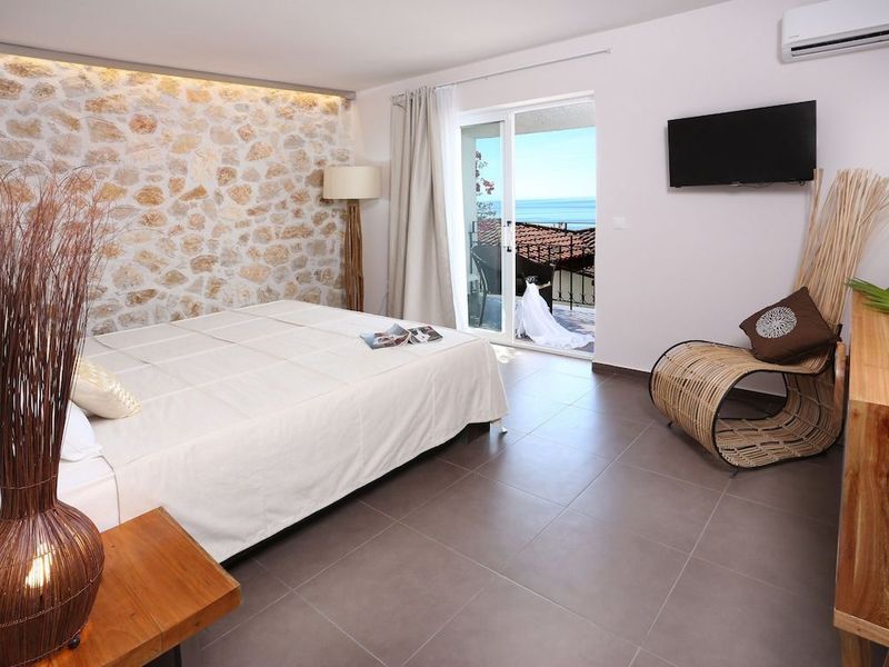 Pantokrator Hotel - Image 3