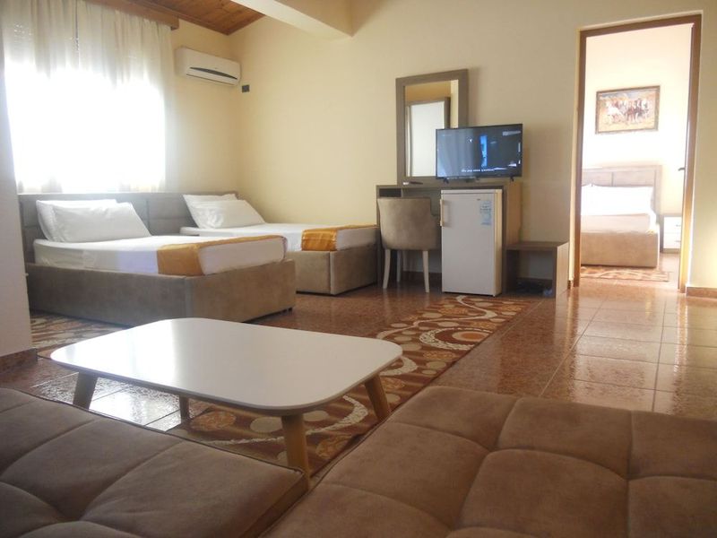 Onorato Hotel - Image 8