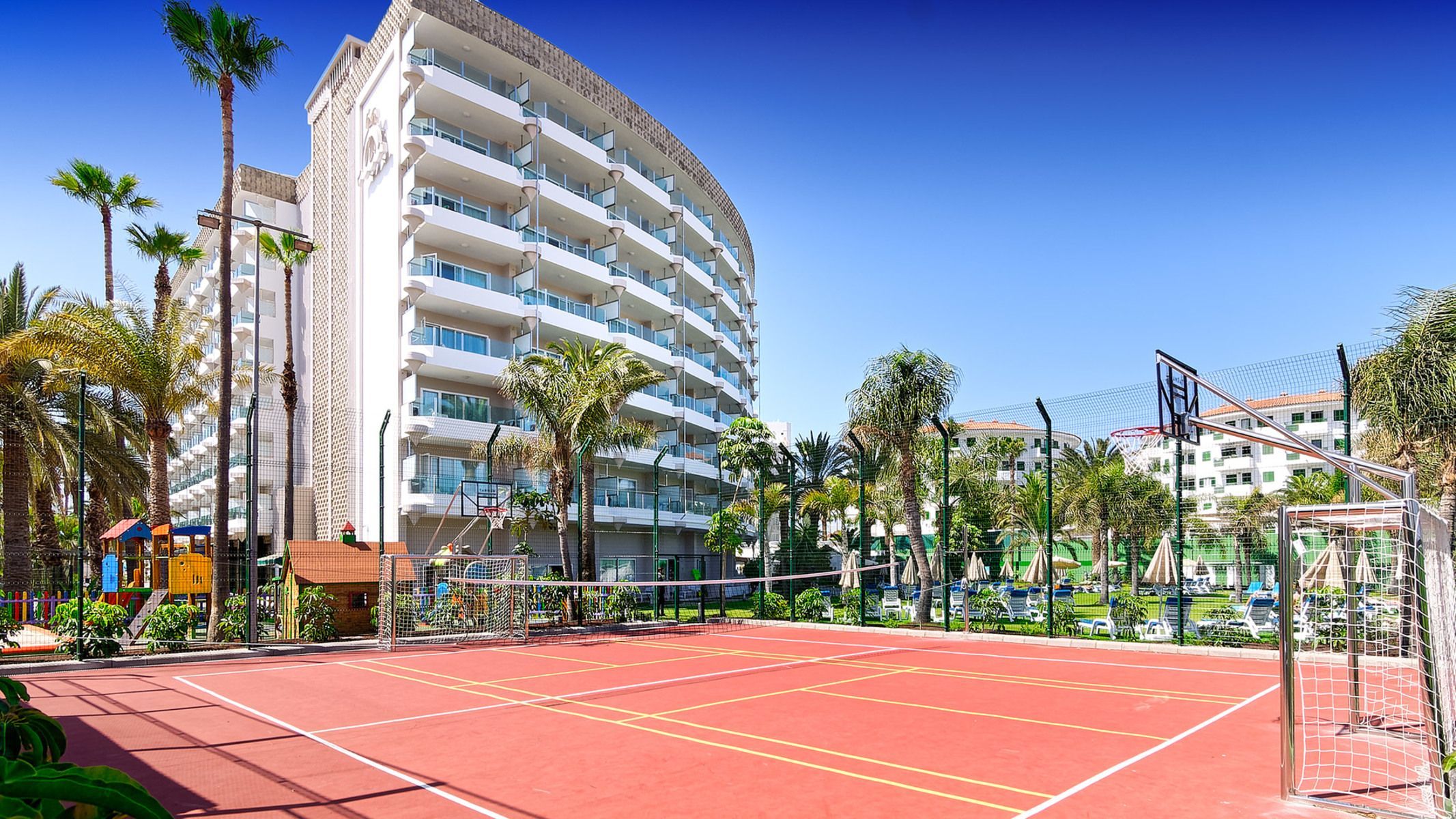 Bull Hotel Escorial & Spa - Image 7