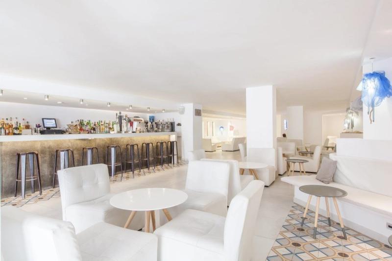 FERGUS Style Cala Blanca Suites - Image 3