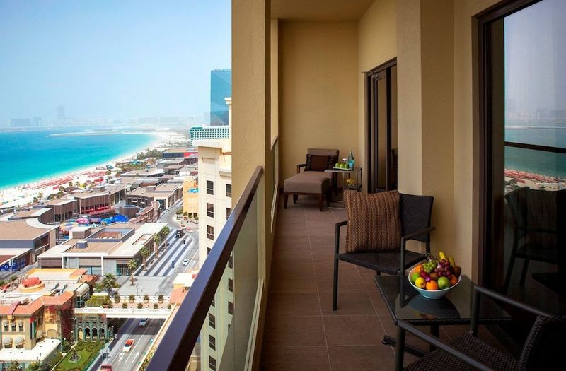 Amwaj Rotana Jumeirah Beach - Image 8