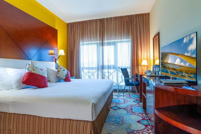 Coral Dubai Deira Hotel - Image 2