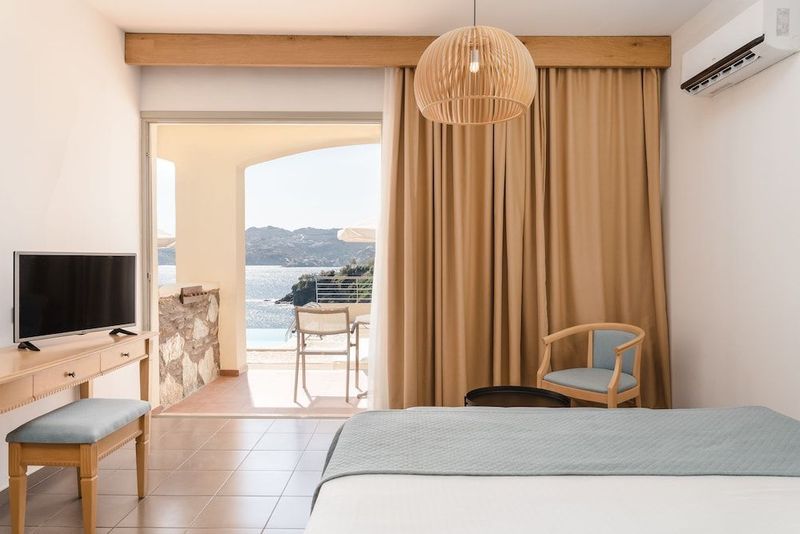 Sea Side Resort & SPA - Image 4