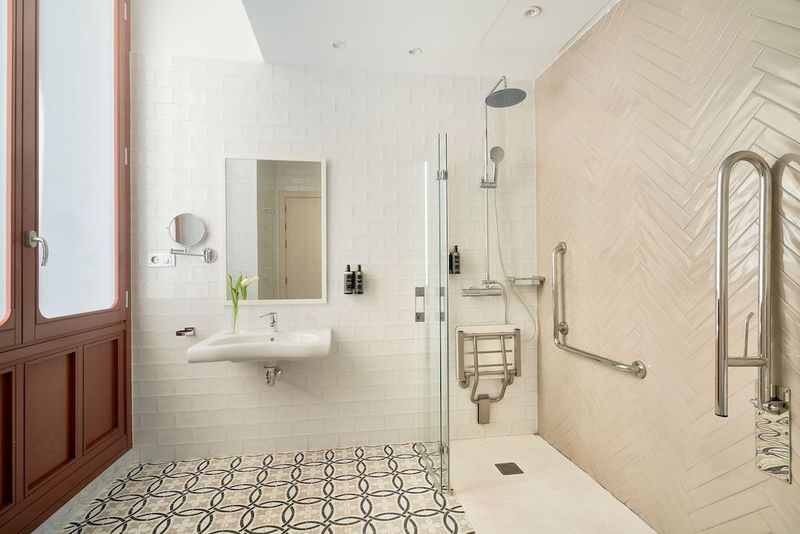 Tandem Soho Suites - Image 9