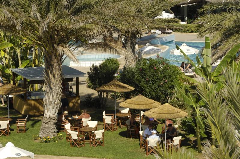 Constantinou Bros Athena Beach Hotel - Image 8
