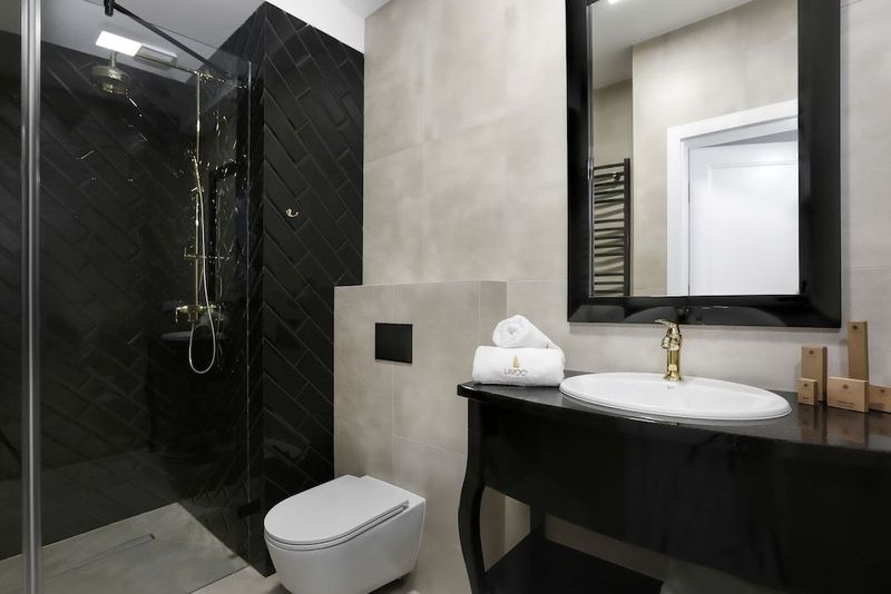 Lavoo Boutique Apartments - Image 8
