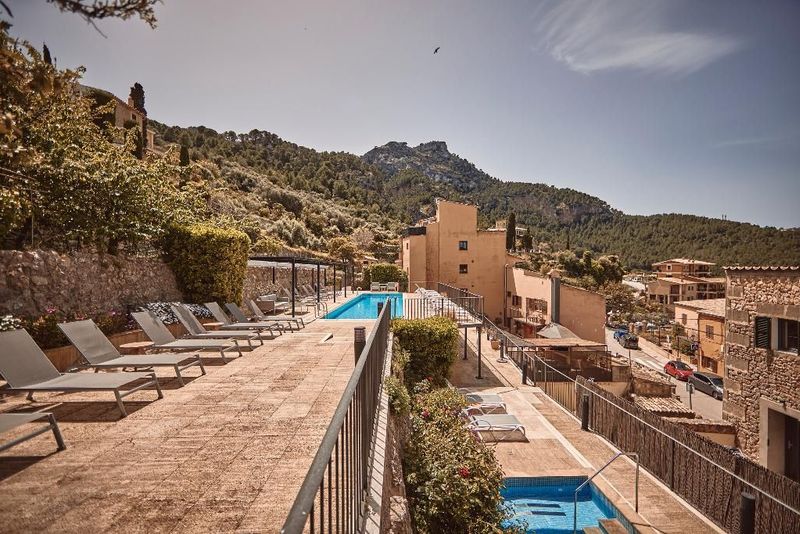 Maristel Hotel & Spa - Image 4