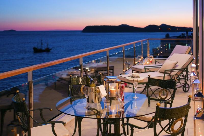 Royal Princess Hotel - Image 5
