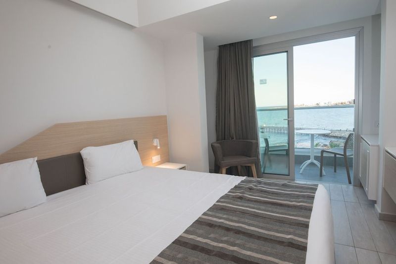Evalena Beach Hotel - Image 6