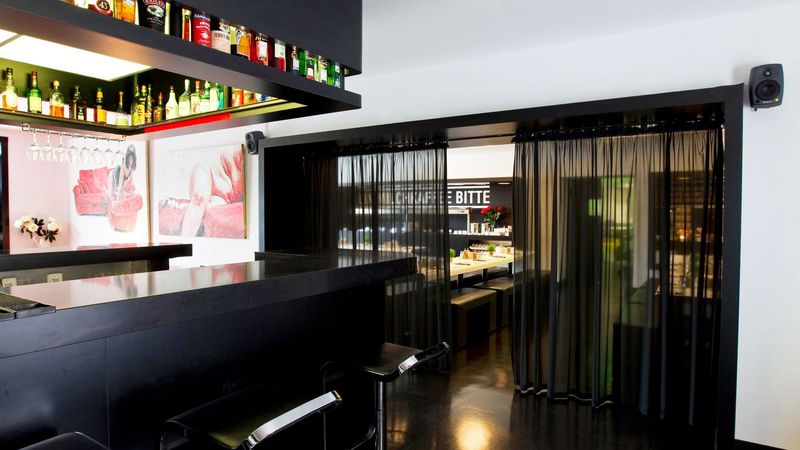 Hotel Gat Point Charlie - Image 7