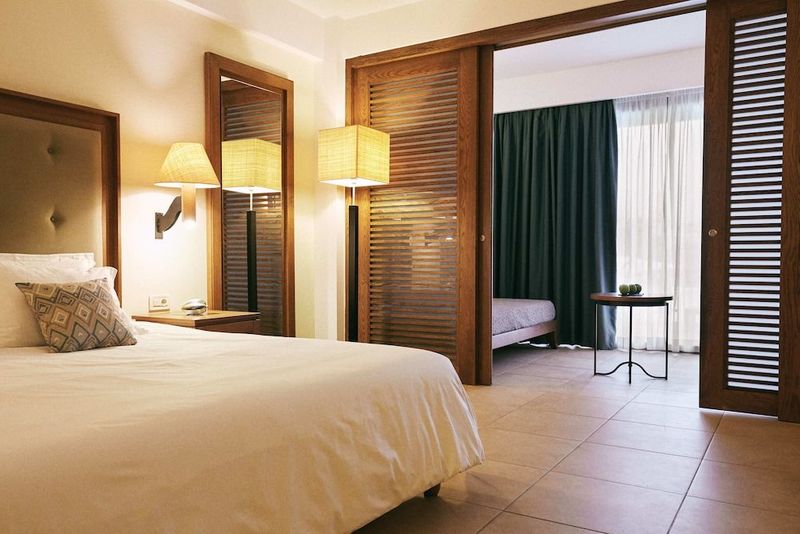 Cavo Spada Luxury Resort & SPA - Image 2