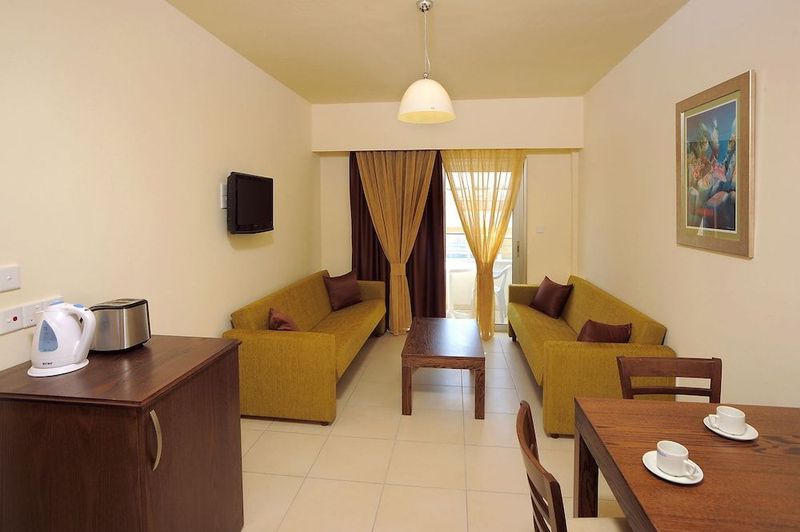 Euronapa Hotel - Image 6