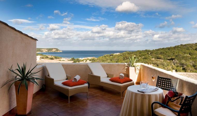 Deluxe Room terrasse CPH Pevero Hotel Sardinien