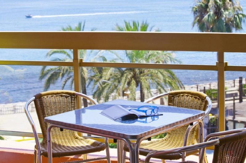 Sunset Beach Club - Image 2