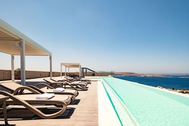 Mayflower Hotel Malta - Image 1