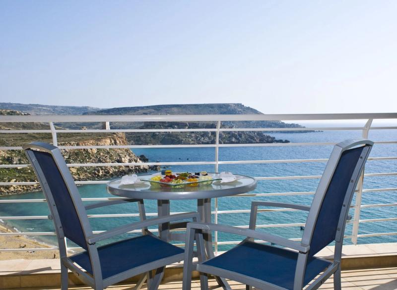 Radisson Blu Resort & Spa Golden Sands - Image 4