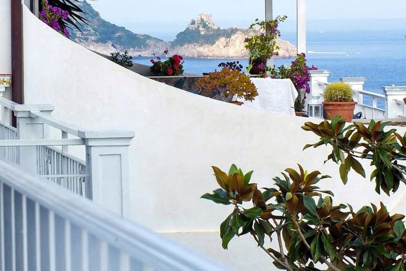 Maresca Hotel Praiano - Image 4