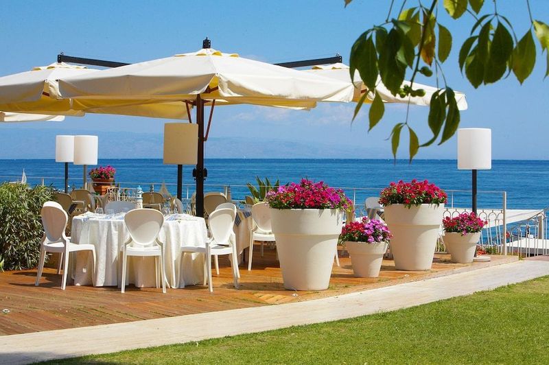 Hotel Caparena Taormina - Image 6