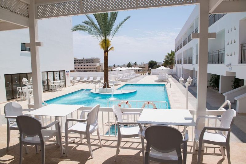 Liquid Hotel Apartments - Image 1