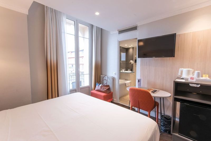 Hotel Vendome - Image 10
